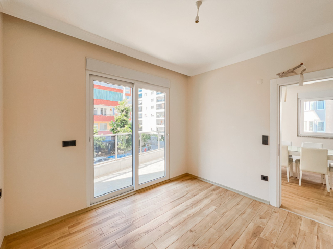 Cozy 1+1 Apartment in Mahmutlar — 250 m from the Sea, Full Facilities