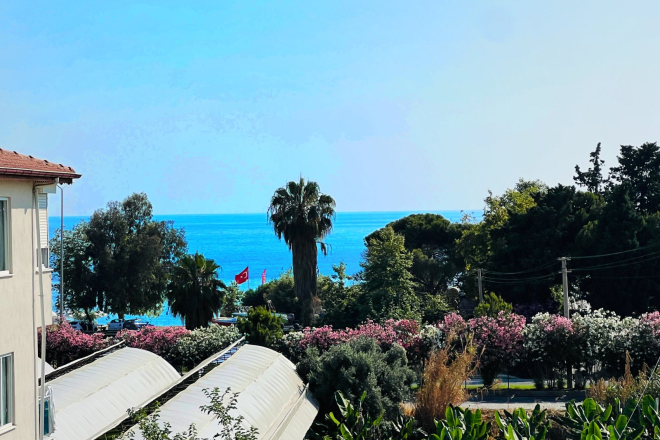 Sea-view 1+1 apartment in Kargicak — 100 m to the beach, furnished, rental-ready