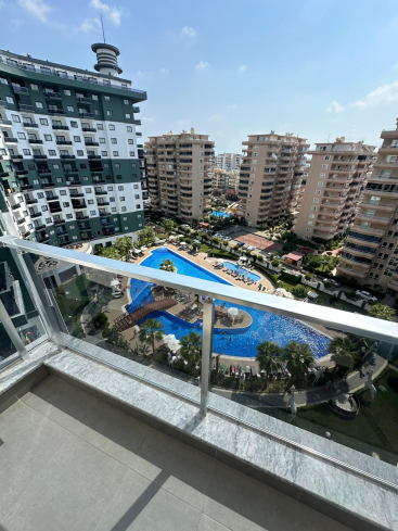 Fully Furnished 1+1 Apartment Near the Sea with Hotel-Style Facilities in Mahmutlar