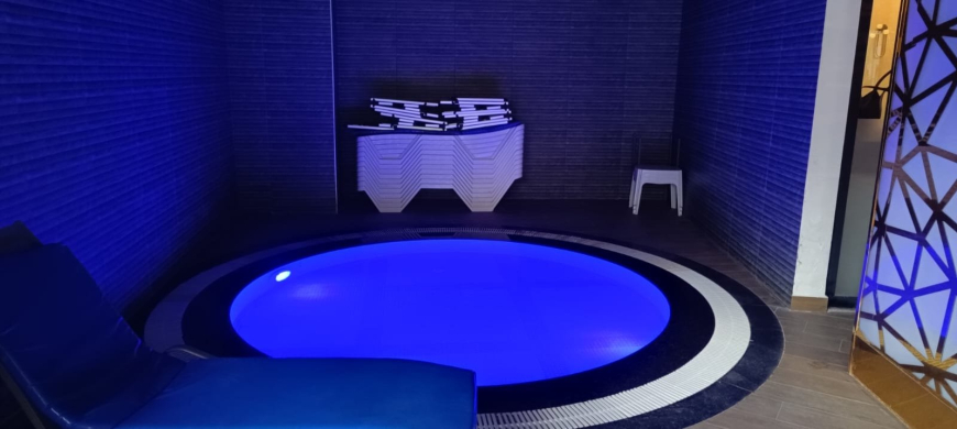 Fully Furnished 1+1 Apartment Near the Sea with Hotel-Style Facilities in Mahmutlar