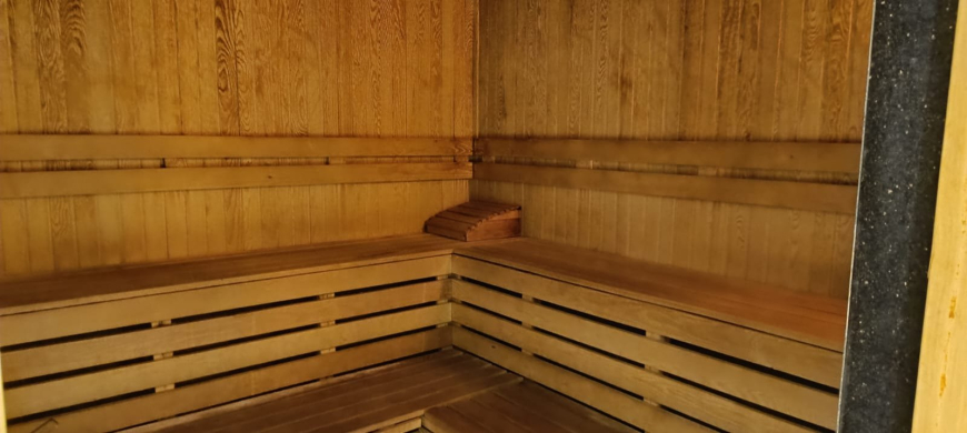 Fully Furnished 1+1 Apartment Near the Sea with Hotel-Style Facilities in Mahmutlar