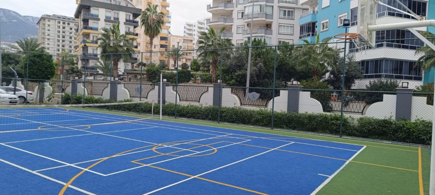 Fully Furnished 1+1 Apartment Near the Sea with Hotel-Style Facilities in Mahmutlar