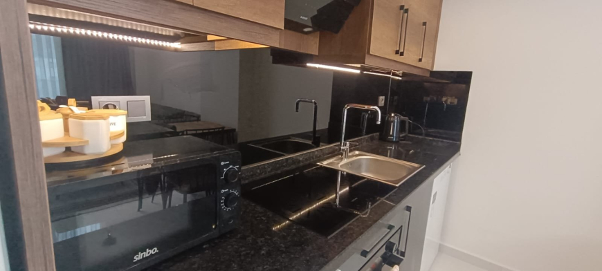 Fully Furnished 1+1 Apartment Near the Sea with Hotel-Style Facilities in Mahmutlar