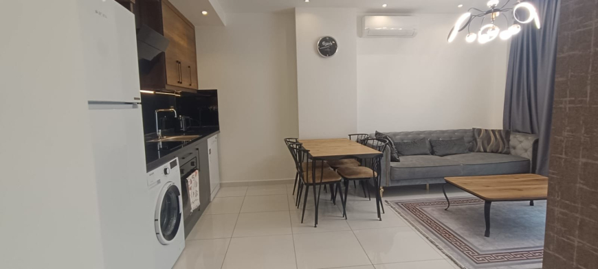 Fully Furnished 1+1 Apartment Near the Sea with Hotel-Style Facilities in Mahmutlar