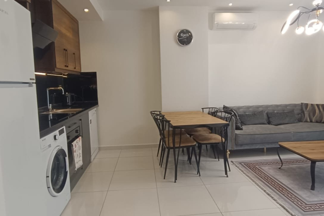 Fully Furnished 1+1 Apartment Near the Sea with Hotel-Style Facilities in Mahmutlar