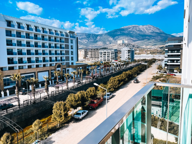 Modern Furnished 1+1 Apartment Near the Sea in Kargicak — Perfect for Living & Rental Income