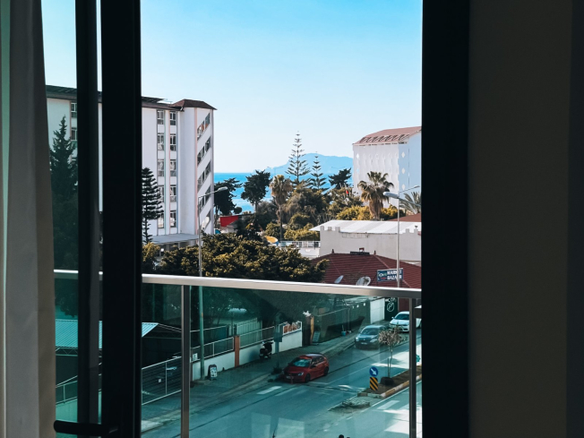 Modern Furnished 1+1 Apartment Near the Sea in Kargicak — Perfect for Living & Rental Income