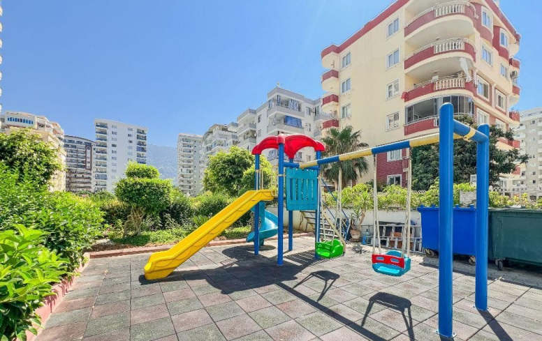 1+1 Apartment Near the Sea in Kargicak with Short-Term Rental Permit