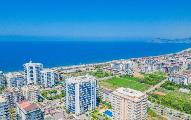 1+1 Apartment Near the Sea in Kargicak with Short-Term Rental Permit