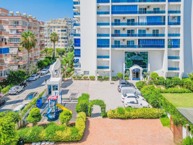 1+1 Apartment Near the Sea in Kargicak with Short-Term Rental Permit