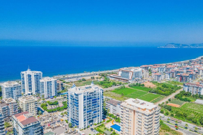 1+1 Apartment Near the Sea in Kargicak with Short-Term Rental Permit
