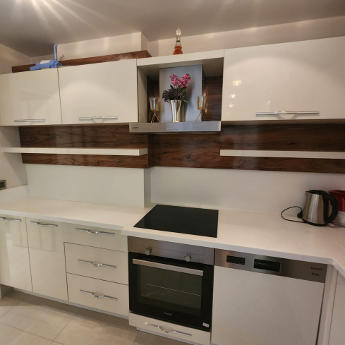 Spacious 1+1 Apartment with Partial Sea View Near the Beach in Alanya