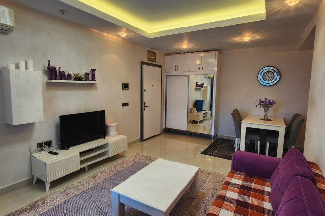 Spacious 1+1 Apartment with Partial Sea View Near the Beach in Alanya