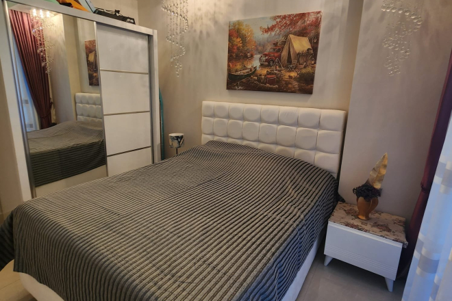 Spacious 1+1 Apartment with Partial Sea View Near the Beach in Alanya