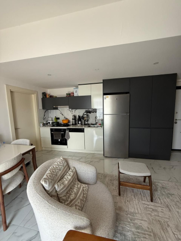 Spacious 2+1 Furnished Apartment with Pool in the Center of Alanya