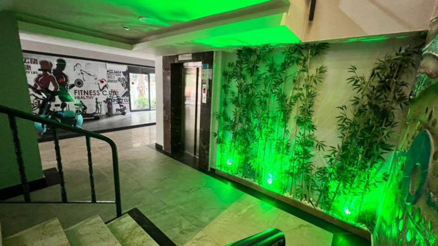 Spacious 2+1 Furnished Apartment with Pool in the Center of Alanya