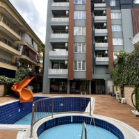 Spacious 2+1 Furnished Apartment with Pool in the Center of Alanya