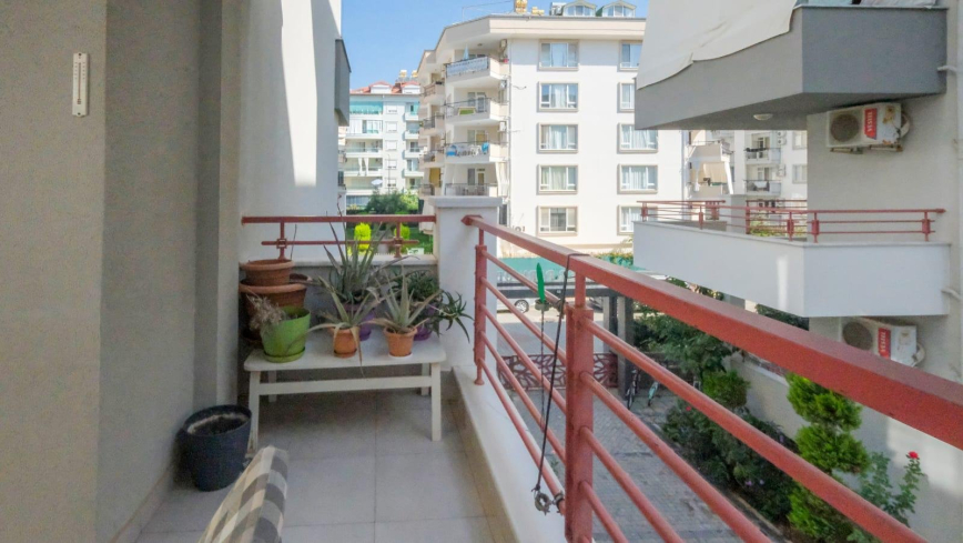 Spacious 2+1 Apartment in Oba — 150 m² Near the Sea, Ideal for Residence Permit