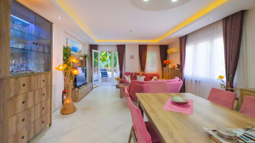 Spacious 2+1 Apartment in Oba — 150 m² Near the Sea, Ideal for Residence Permit