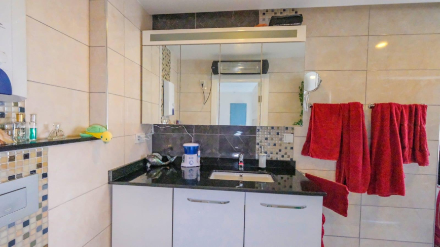 Spacious 2+1 Apartment in Oba — 150 m² Near the Sea, Ideal for Residence Permit