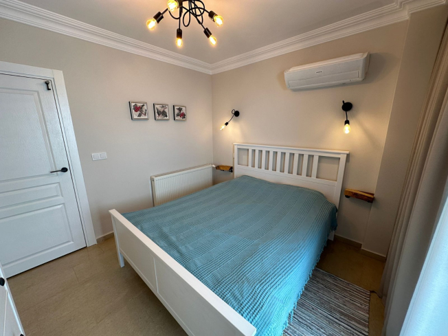 Spacious 3+1 villa with panoramic sea and castle views in Tepe