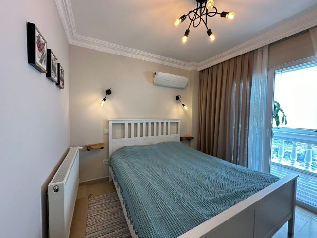 Spacious 3+1 villa with panoramic sea and castle views in Tepe