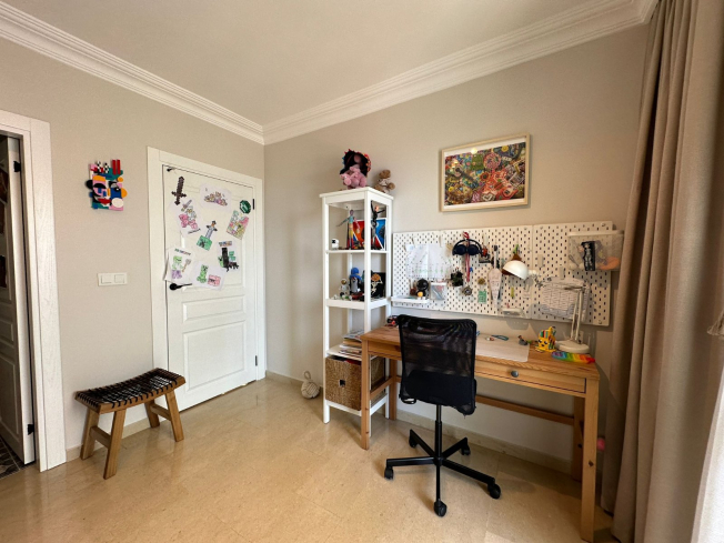 Spacious 3+1 villa with panoramic sea and castle views in Tepe