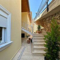 Spacious 3+1 villa with panoramic sea and castle views in Tepe