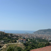 Spacious 3+1 villa with panoramic sea and castle views in Tepe