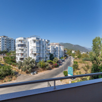 2+1 Apartment in Tosmur — 300 m to the Sea