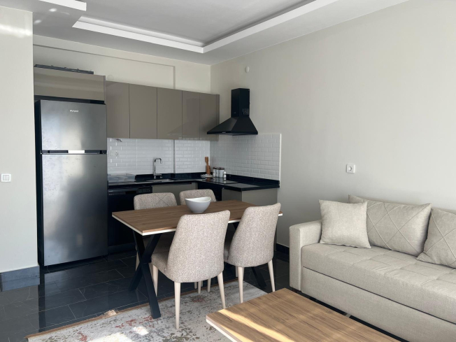 Modern 1+1 Apartment in Mahmutlar with Resort-Style Facilities, 500 m from the Sea