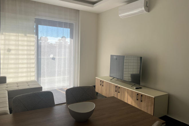 Modern 1+1 Apartment in Mahmutlar with Resort-Style Facilities, 500 m from the Sea