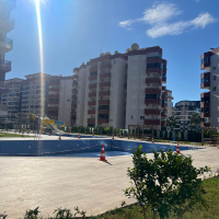 Modern 1+1 Apartment in Mahmutlar with Resort-Style Facilities, 500 m from the Sea