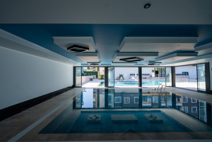 New 1+1 Apartment in Mahmutlar with Full On-Site Facilities, 600 m from the Sea