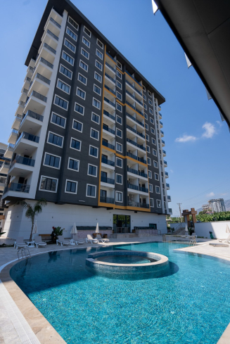 New 1+1 Apartment in Mahmutlar with Full On-Site Facilities, 600 m from the Sea