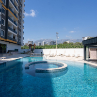 New 1+1 Apartment in Mahmutlar with Full On-Site Facilities, 600 m from the Sea