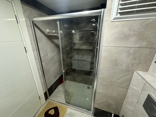 Fully furnished 1+1 apartment in Kestel, 300 m from the sea with resort-style facilities