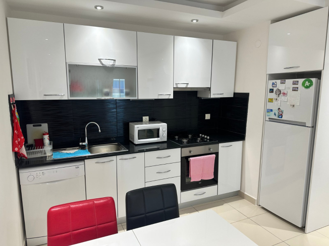 Fully furnished 1+1 apartment in Kestel, 300 m from the sea with resort-style facilities