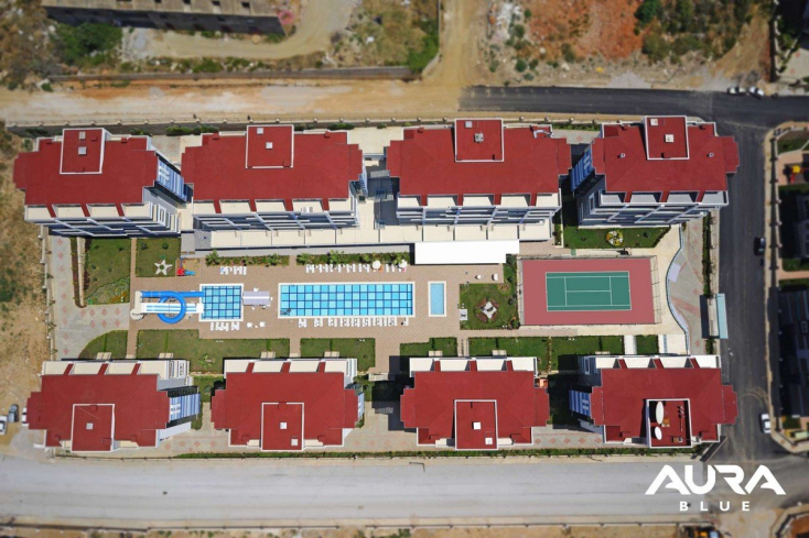 Fully furnished 1+1 apartment in Kestel, 300 m from the sea with resort-style facilities