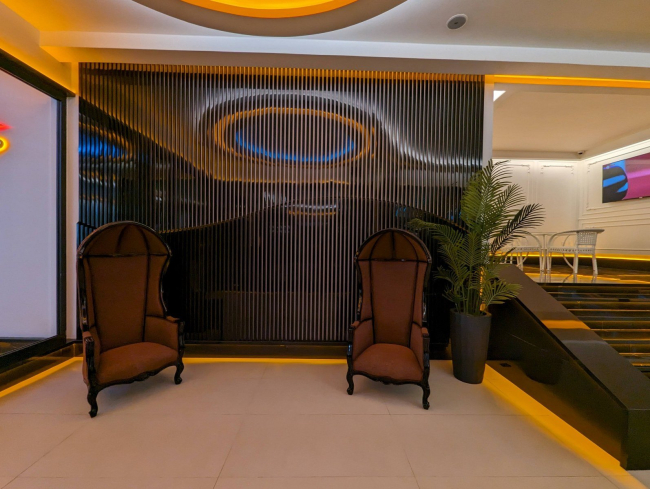 Modern 1+1 Apartment in Mahmutlar with Resort Facilities and Rental Potential