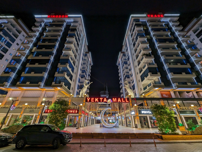 Modern 1+1 Apartment in Mahmutlar with Resort Facilities and Rental Potential