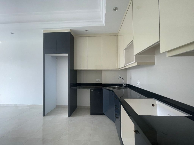 Modern 1+1 Apartment in Mahmutlar with Resort Facilities and Rental Potential