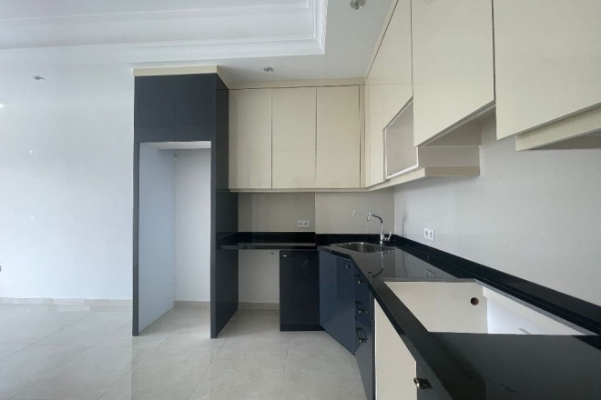 Modern 1+1 Apartment in Mahmutlar with Resort Facilities and Rental Potential