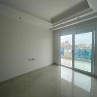 Modern 1+1 Apartment in Mahmutlar with Resort Facilities and Rental Potential