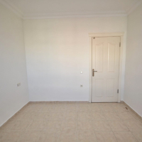 Spacious 4+1 Apartment in Mahmutlar — 170 m² with Panoramic City Views Near the Sea