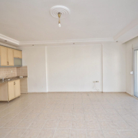 Spacious 4+1 Apartment in Mahmutlar — 170 m² with Panoramic City Views Near the Sea