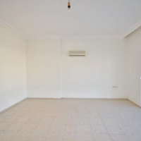 Spacious 4+1 Apartment in Mahmutlar — 170 m² with Panoramic City Views Near the Sea