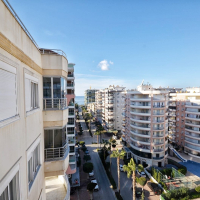 Spacious 4+1 Apartment in Mahmutlar — 170 m² with Panoramic City Views Near the Sea