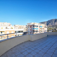 Spacious 4+1 Apartment in Mahmutlar — 170 m² with Panoramic City Views Near the Sea