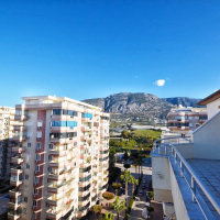 Spacious 4+1 Apartment in Mahmutlar — 170 m² with Panoramic City Views Near the Sea
